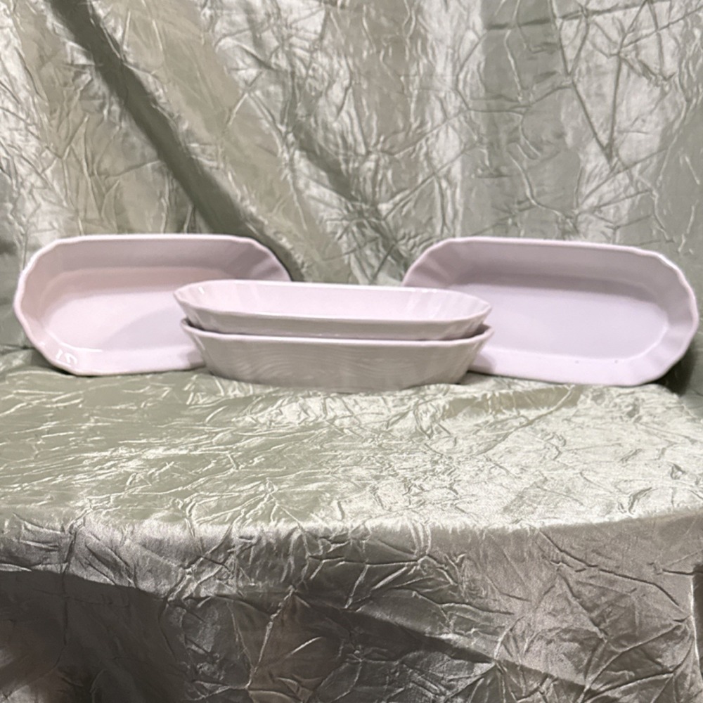 Temptations White Oval‎ Ceramic Platter Glossy Art Pottery